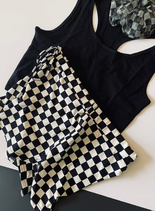Checkered Dolphin hem short